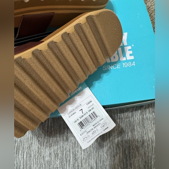 Reef Cushion Vista Hi - Picture 3 of 3